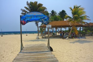 BELIZE CAYE PICNIC (2)