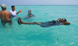BELIZE CAYE PICNIC (48)